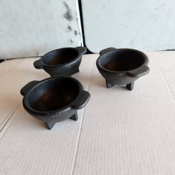3 Mexican Mini Molcajetes