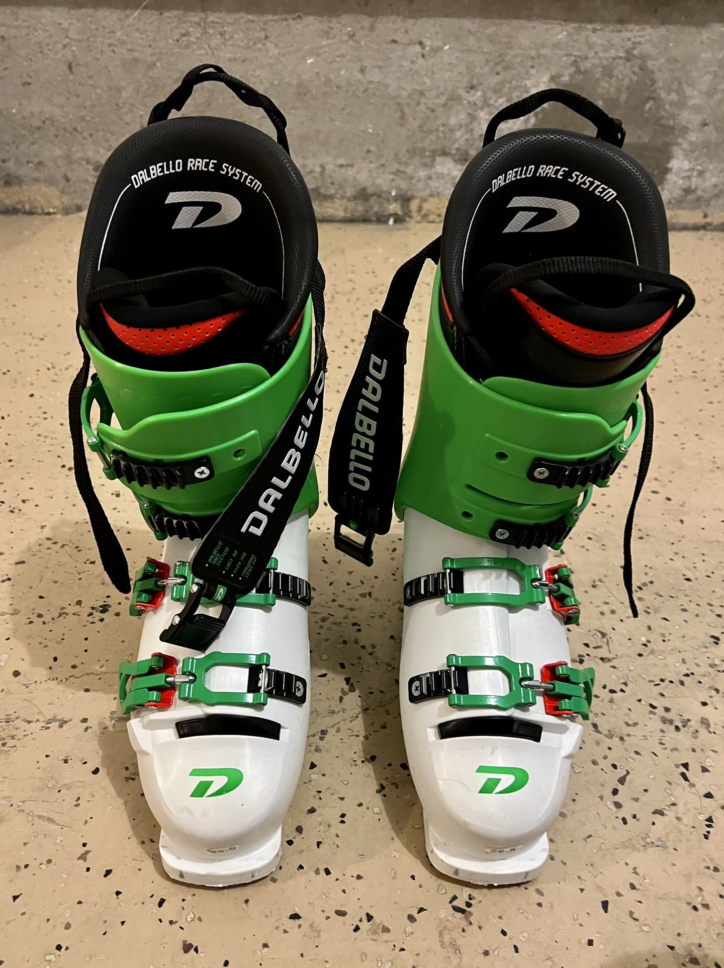 Dalbello DRS 140 Alpine Ski Boots With Sure-foot Heating System 
