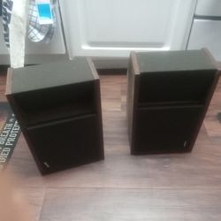 Bose 201 Speakers PAIR  2