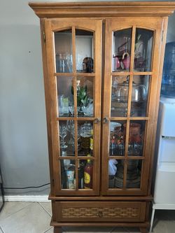 Small China Hutch