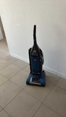 Hoover wind tunnel vacuum