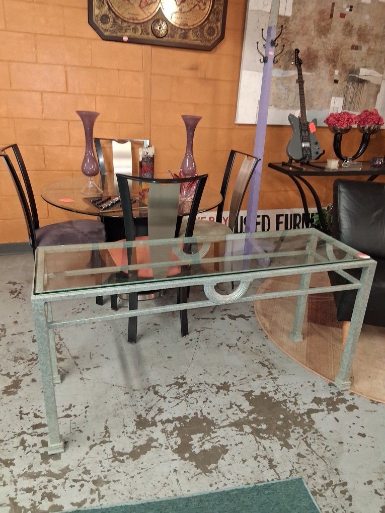 Glass Top Entry Way Sofa Table For Sale π½οΈ
- Very strong and sturdy πͺπΏ
