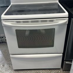 Kenmore 30” Electric Stove 