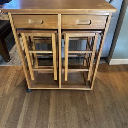 Extendable Table With 2 Chairs 