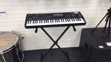Yamaha modx m6 61 key keyboard