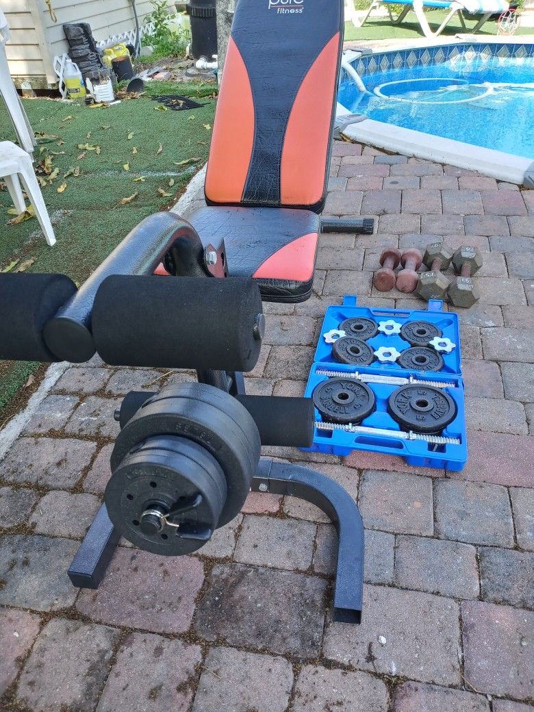 Adjustable Bench And Dumbbells