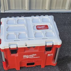 Milwaukee Packout Cooler