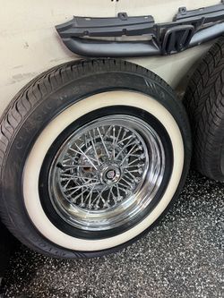 True spokes with the white wall vouges