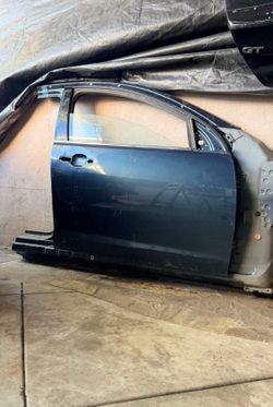 G8 Gt  Front right bare door