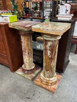 Pair of Contemporary Polished Green and Brown Onyx Pedestal Columns