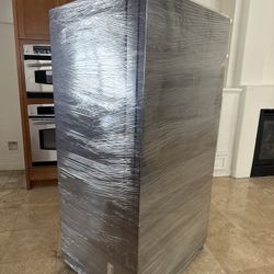 Samsung Bespoke Family Hub & Beverage Center