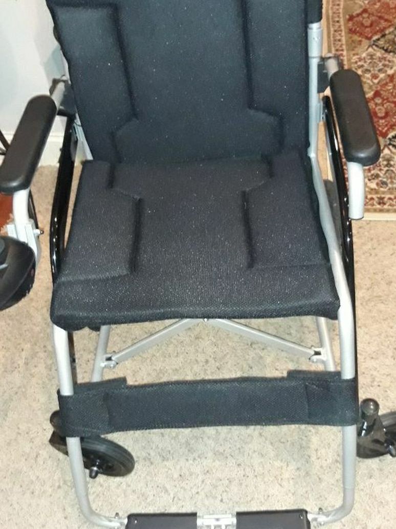 Lightweight Manual/ Electric Wheelchair