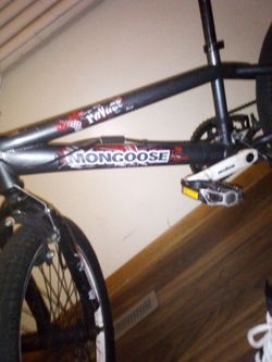 Bmx mongoose bike