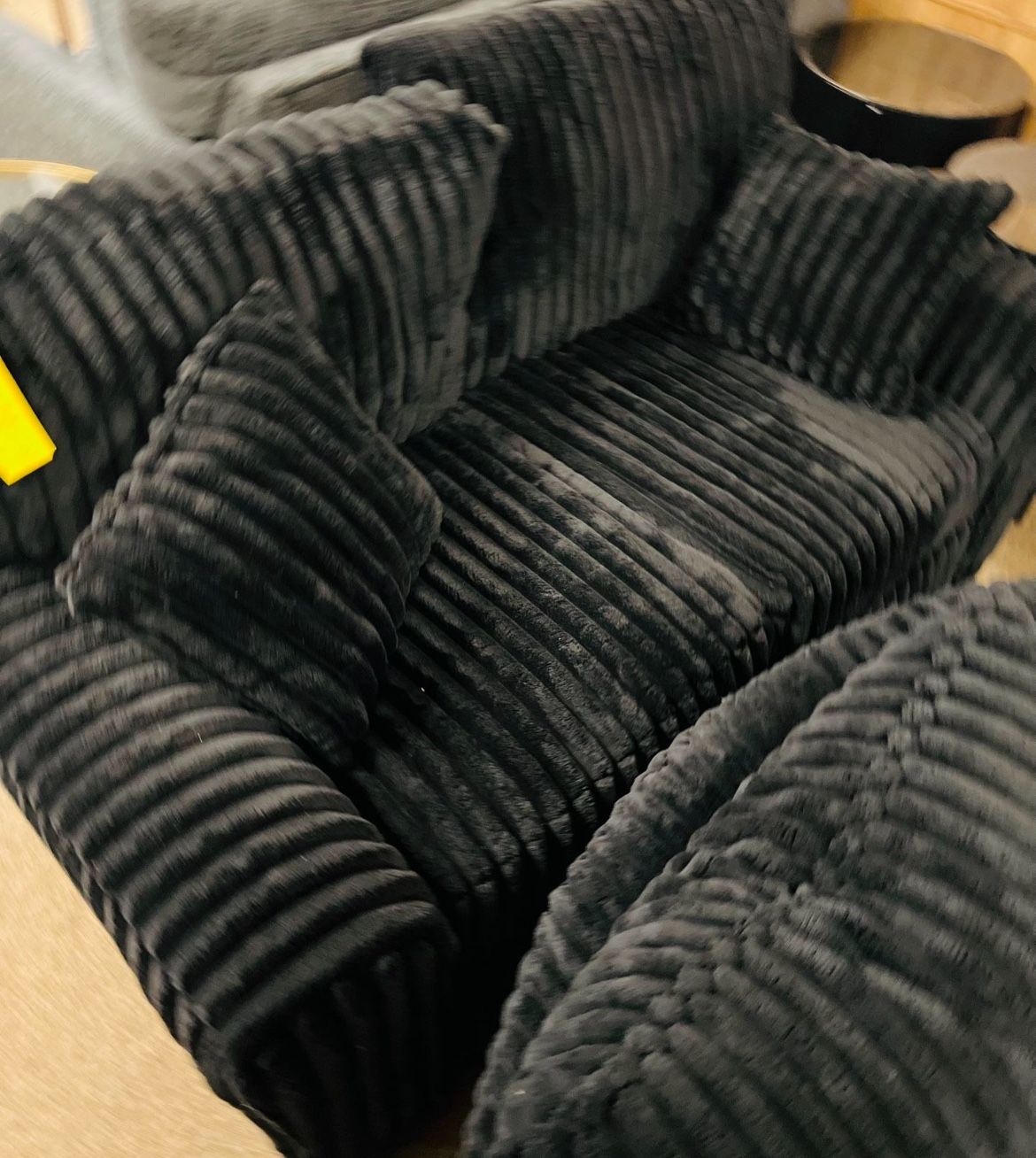 Cody Nice Stylish Couch 