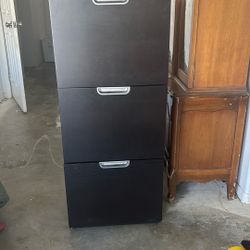 3 Drawer Filing Cabinet lock does not work. This is good for filing a paperwork only.