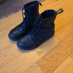 Women's Size 5 Kids Size 6 Doc Marten's 