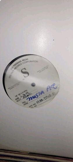 Masta Ace Incorporated  SlaughtaHouse (2xLP, Album TP)
Media: Very Good Plus (VG+) 
jacket generic 
Comments: Looks nm- one jacket is generic. Played 