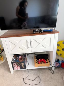 Farmhouse TV Stand with Cabinet and Shelf