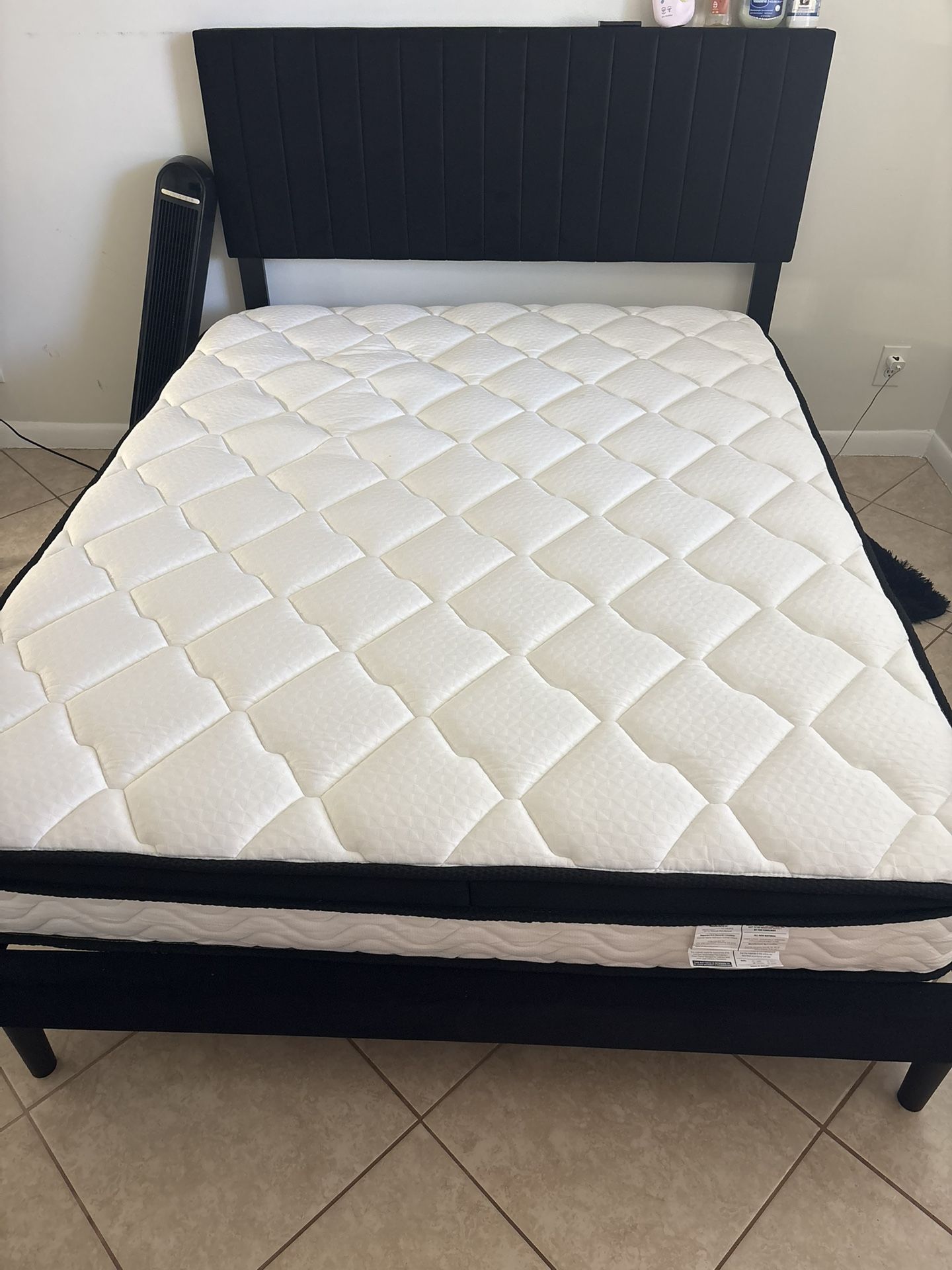BRAND NEW BED QUEEN SIZE (mattress included)