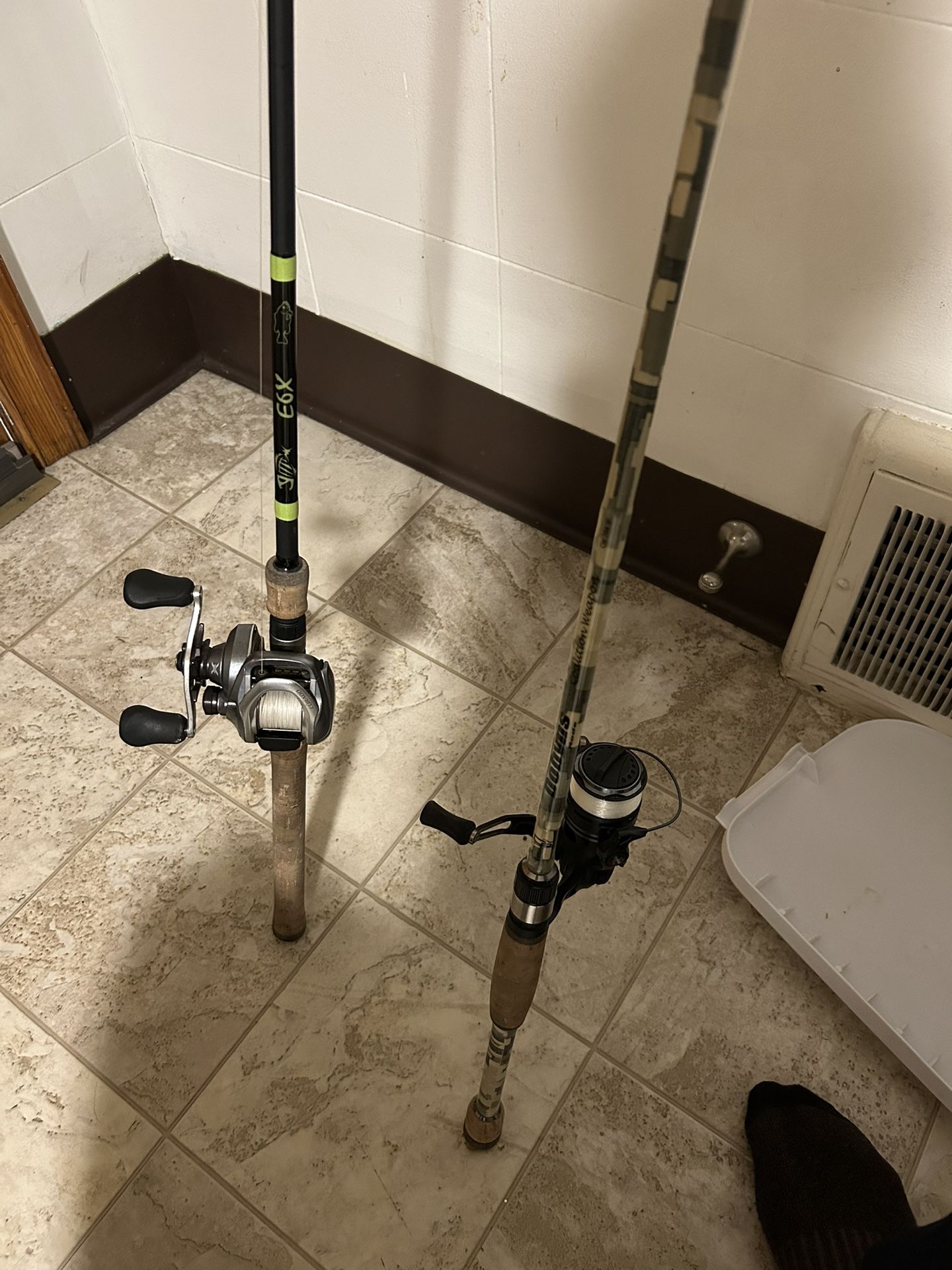 G Loomis And Dobyns Rod And Reels Included