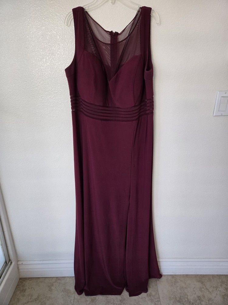 NW WOMAN GOWN $10. MUST Go!