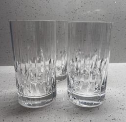  Crystal Glassware - Set of 4