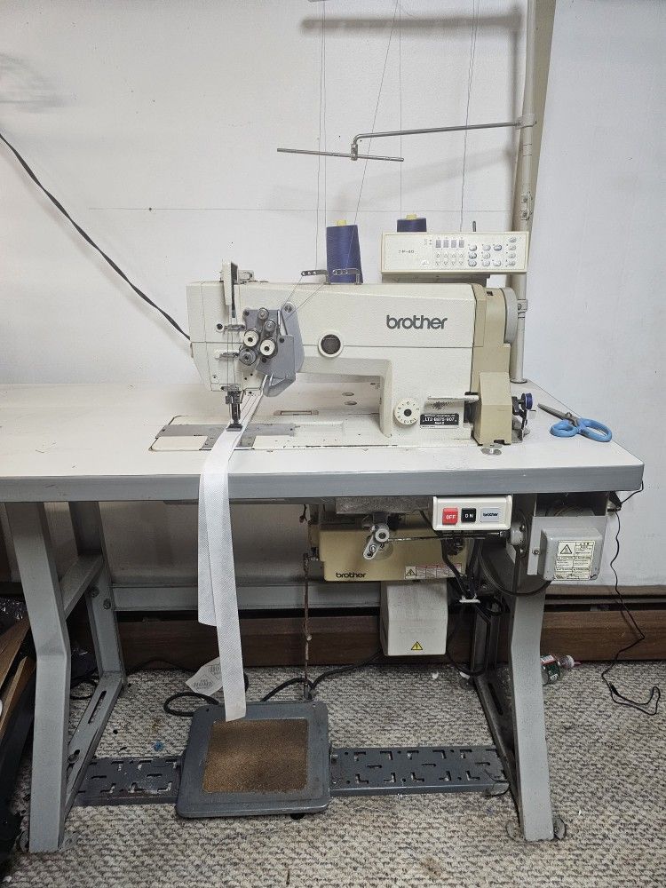 Industrial Two-Needle Sewing Machine