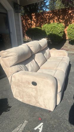 Powered dual recliner 3 sectional couch from KFI