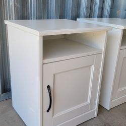 2 White Nightstands