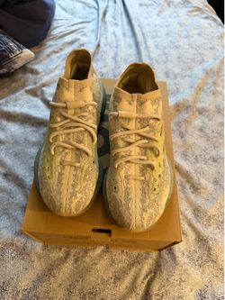 Yeezy 380 size 7.5