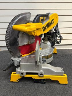 DEWALT DW716 12" MITER SAW (A1G008503)