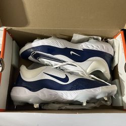 New Nike ALPHA HUARACHE ELITE 4 LOW Size 11.5 New