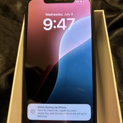 iPhone 11 Pro Max - 64GB - Unlocked - Great Condition