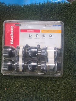 kwikset keyed entry door knob