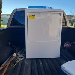 NEW GE Vented Electric Dryer