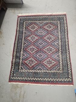 Pakistani Bokhara-style wool area rug