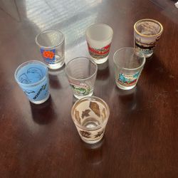 Preowned Lot Of 7 Shot Glasses 