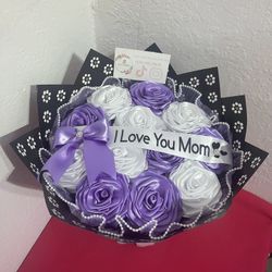Eternal Rose Mothers Day Ramo 