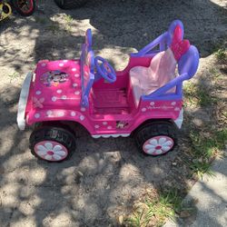 Minnie Mouse Jeep 