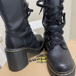 Black Leather Rhine Stone Low Tops for Sale in Santa Ana, CA - OfferUp