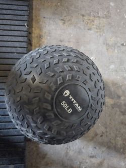 Titan fitness 50lb slam ball