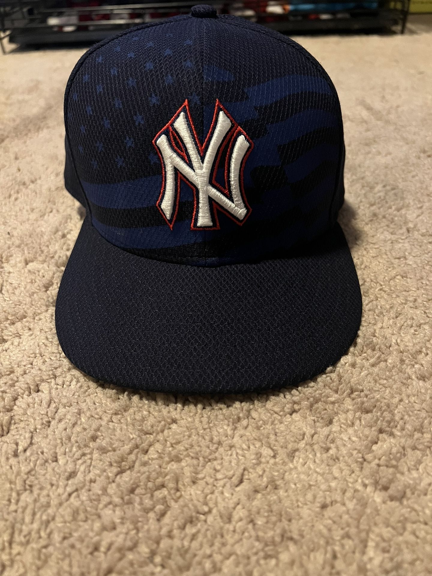 NY Yankees American Flag New Era Hat- Size 7 5/8