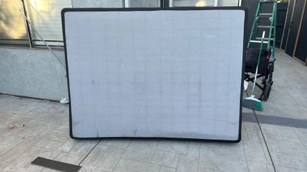 Free Queen Boxspring