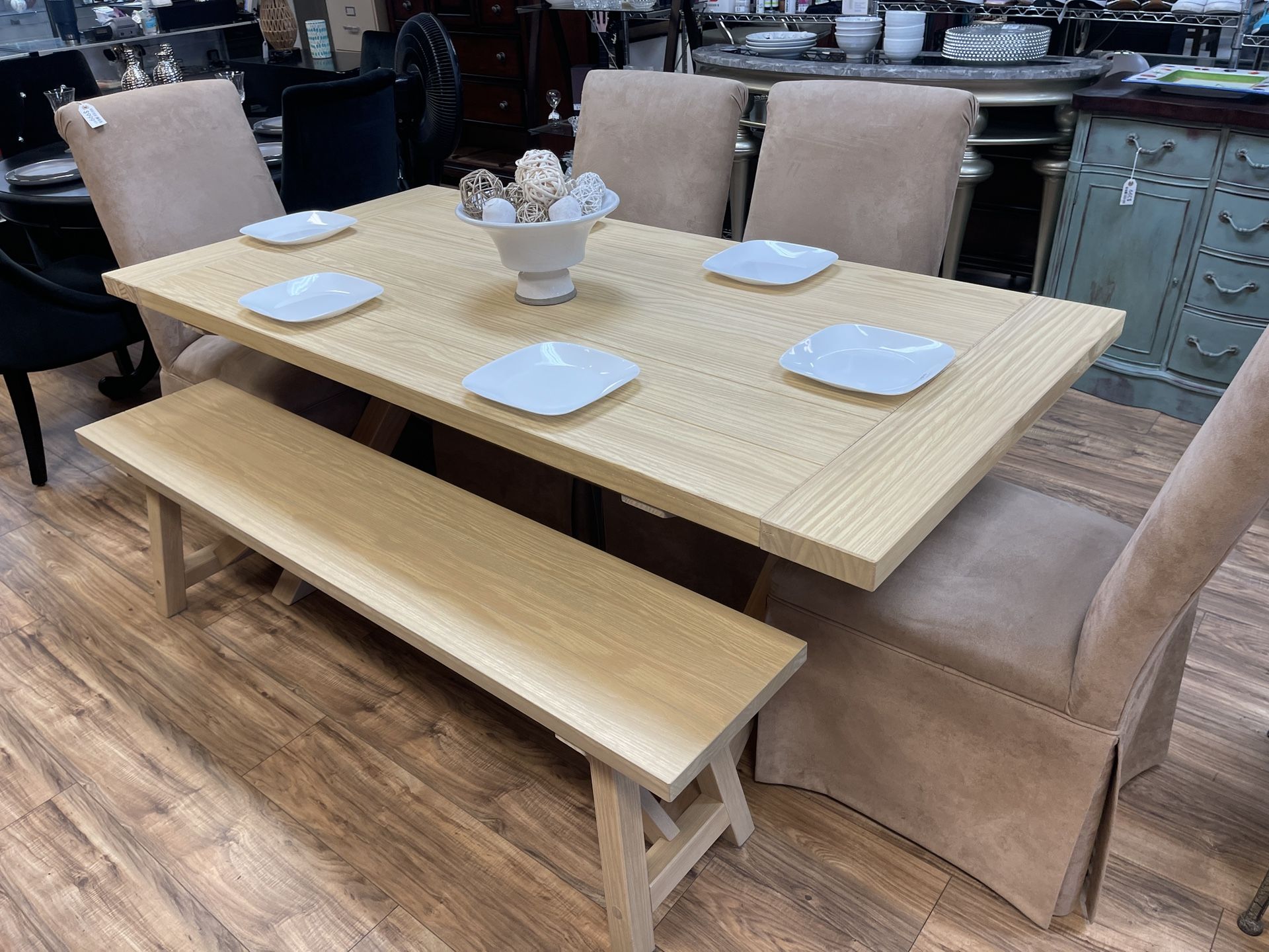 Pottery Barn Farm Table Set