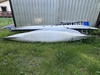 Kayaks / Canoe / Boat