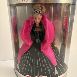 Holiday Barbie 1998 - New