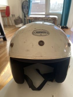 Motorcycle helmet