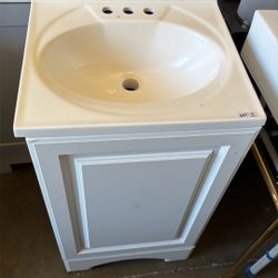 18 in vanity bathroom $95