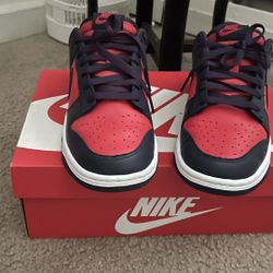 Dunk Low Retro in University Red  White & Blue