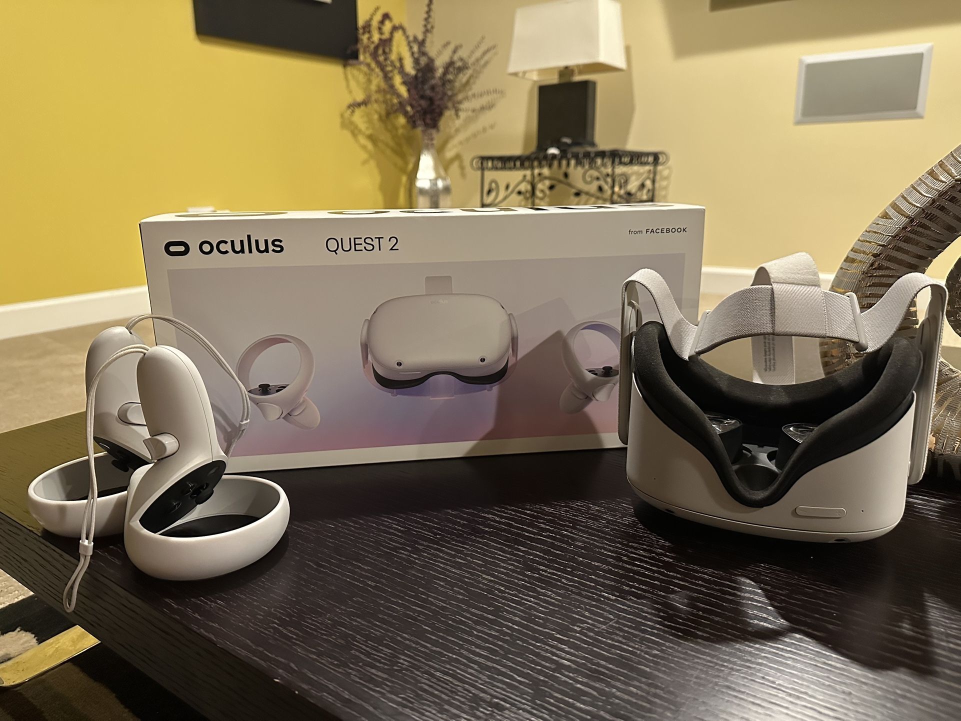 Oculus Quest 2 (VR Headset)